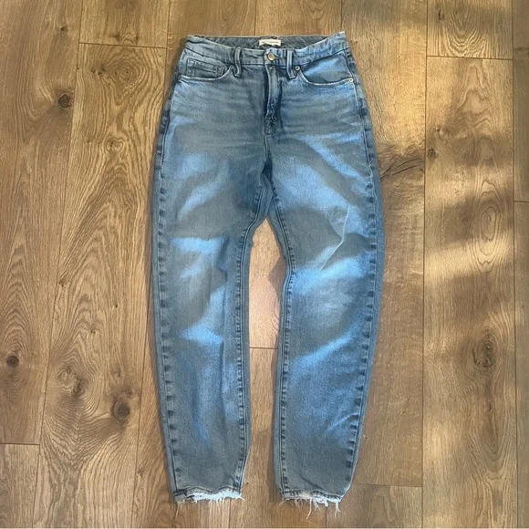 Good American The Weekender Light Blue Denim Jeans - Picture 2 of 9